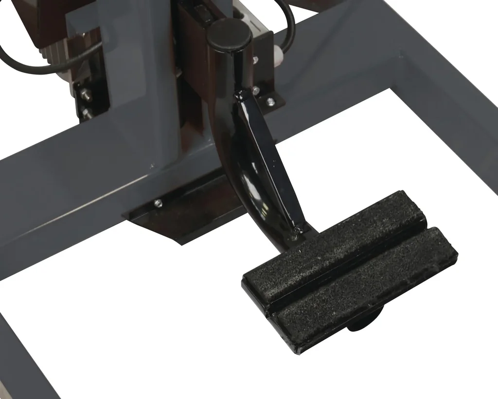 Sill holder for wheel lift and mobile lifting platform