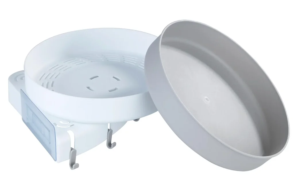 Organizer with turntable