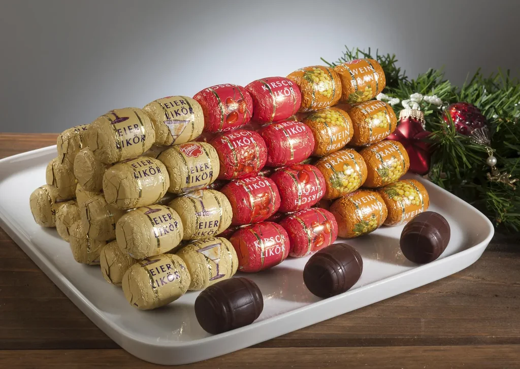 Alcohol barrels made of dark chocolate filled with cherry liqueur, egg liqueur, and brandy, 40 pieces, 500 g