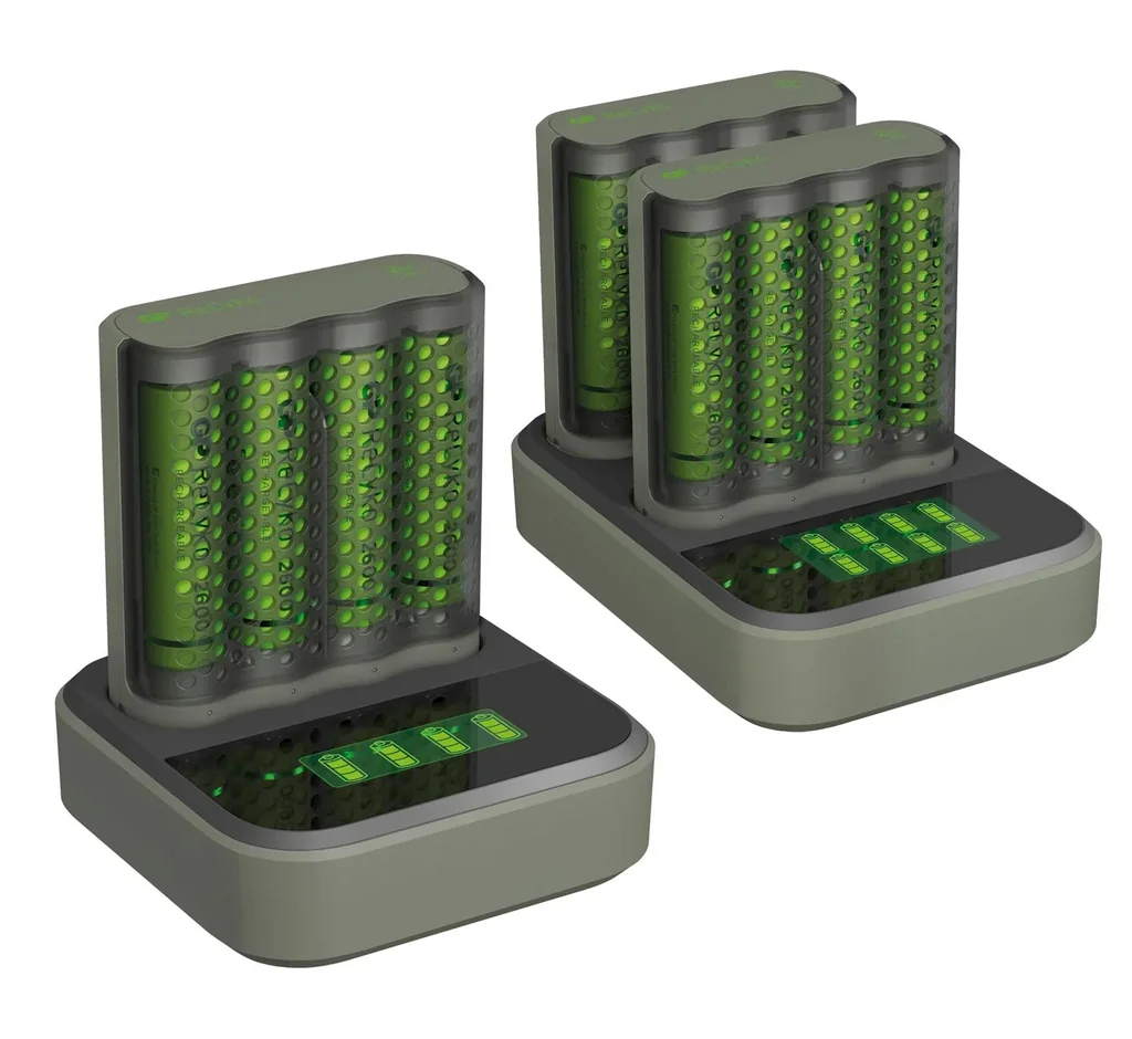 USB fast charger with docking station, LCD charge level display for 4 AA / AAA NiMH batteries including 4 ReCyko (AA) 2600mA