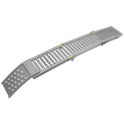 Foldable loading ramp