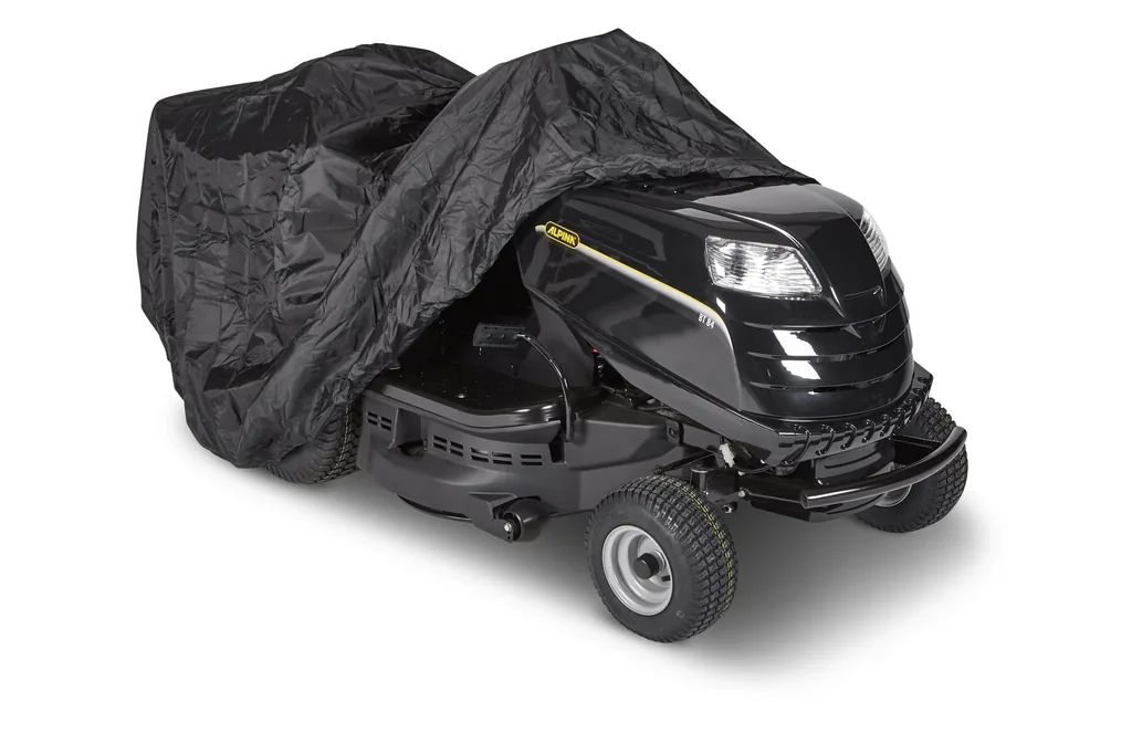 Lawn tractor cover