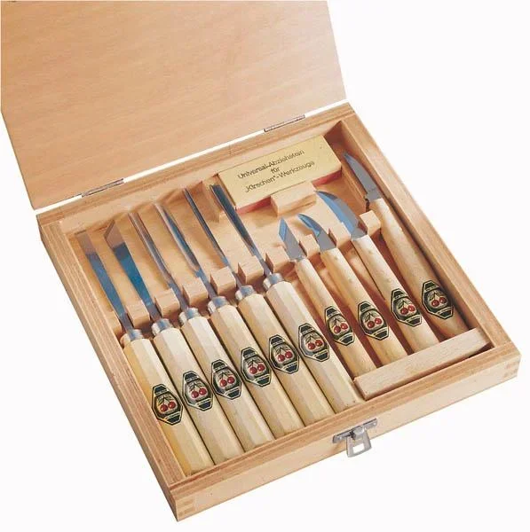 Carving set in a wooden box, 11 pieces.