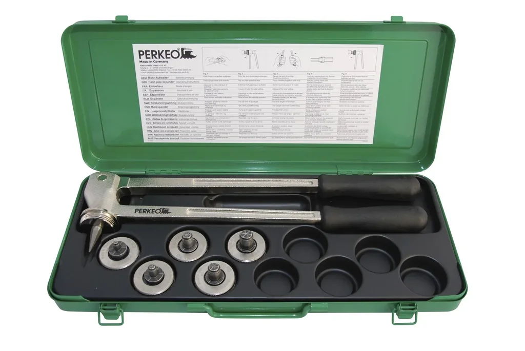 Pipe expander set including 5 expander heads