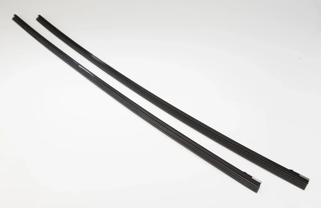 Silicone windshield wiper rubbers, set of 2 - long service life!