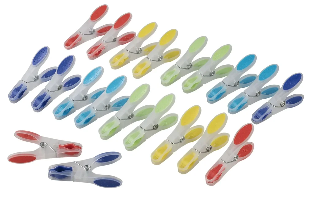 20-piece clothespin set in a bag