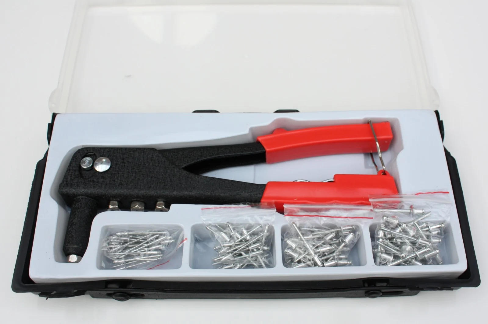 Popnageltang met 60 Popnagels - Blindklinknageltang