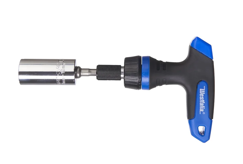 Universal socket wrench "Uni-Grip"