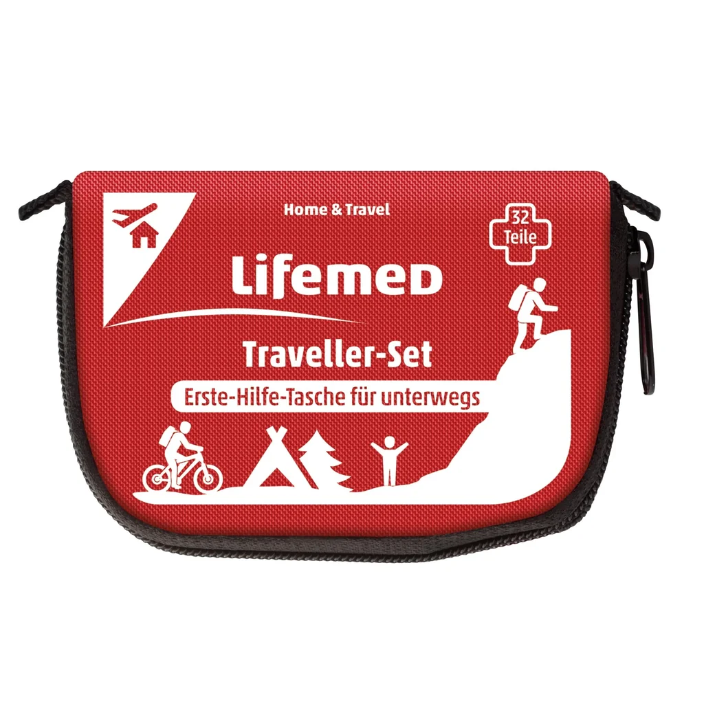 First aid travel kit, 32 pieces