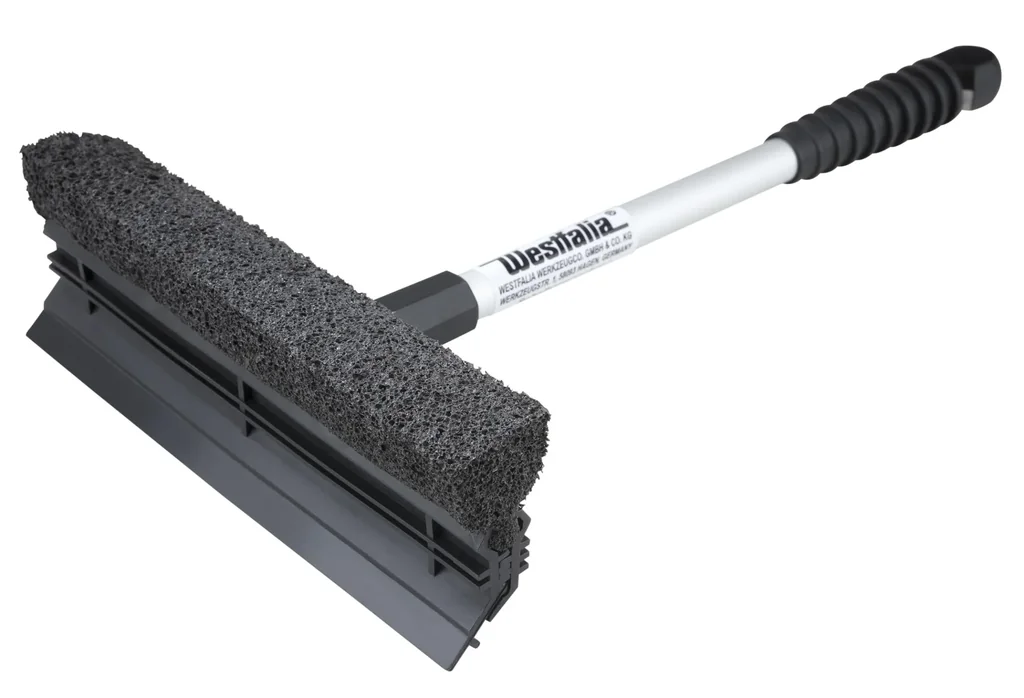 Windshield washer - windshield squeegee