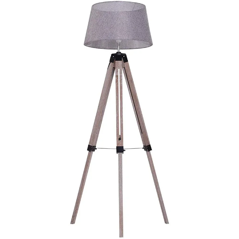 Tripod floor lamp