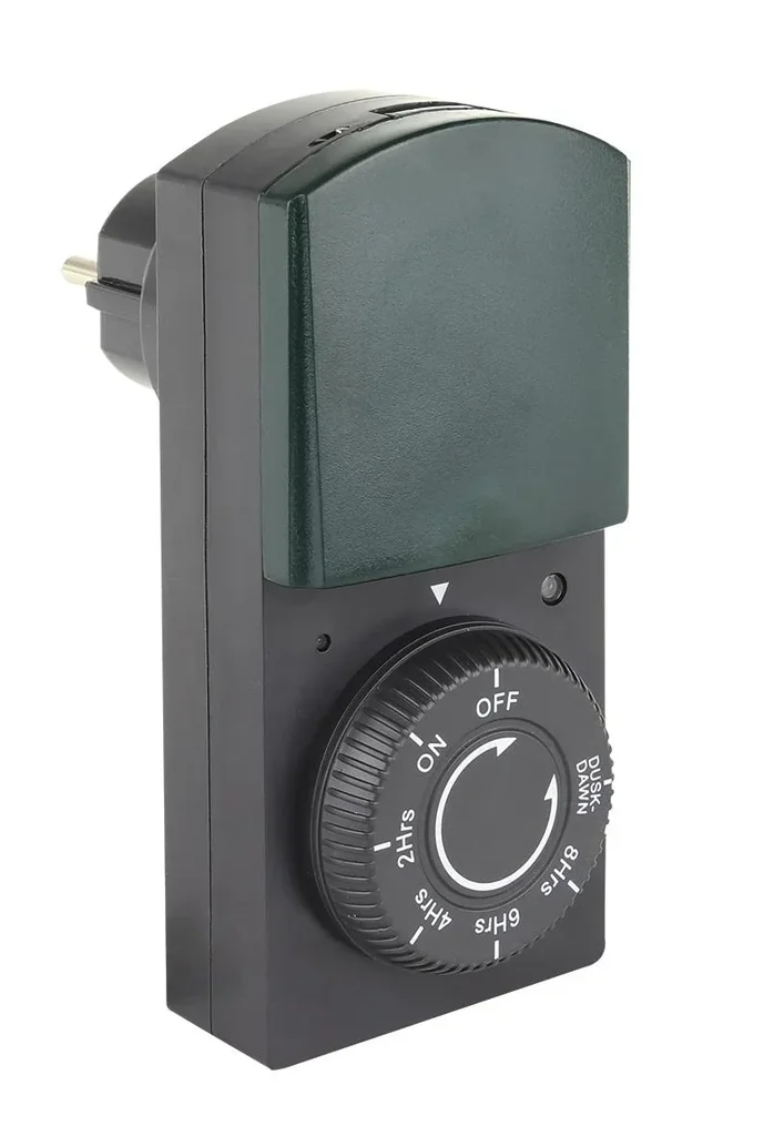 Analogue timer with twilight and countdown function, IP44