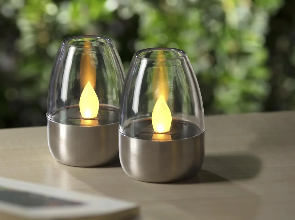 Solar candles with LED flickering light, set of 2