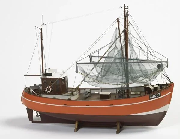 CUX 87 shrimp boat kit 1:33