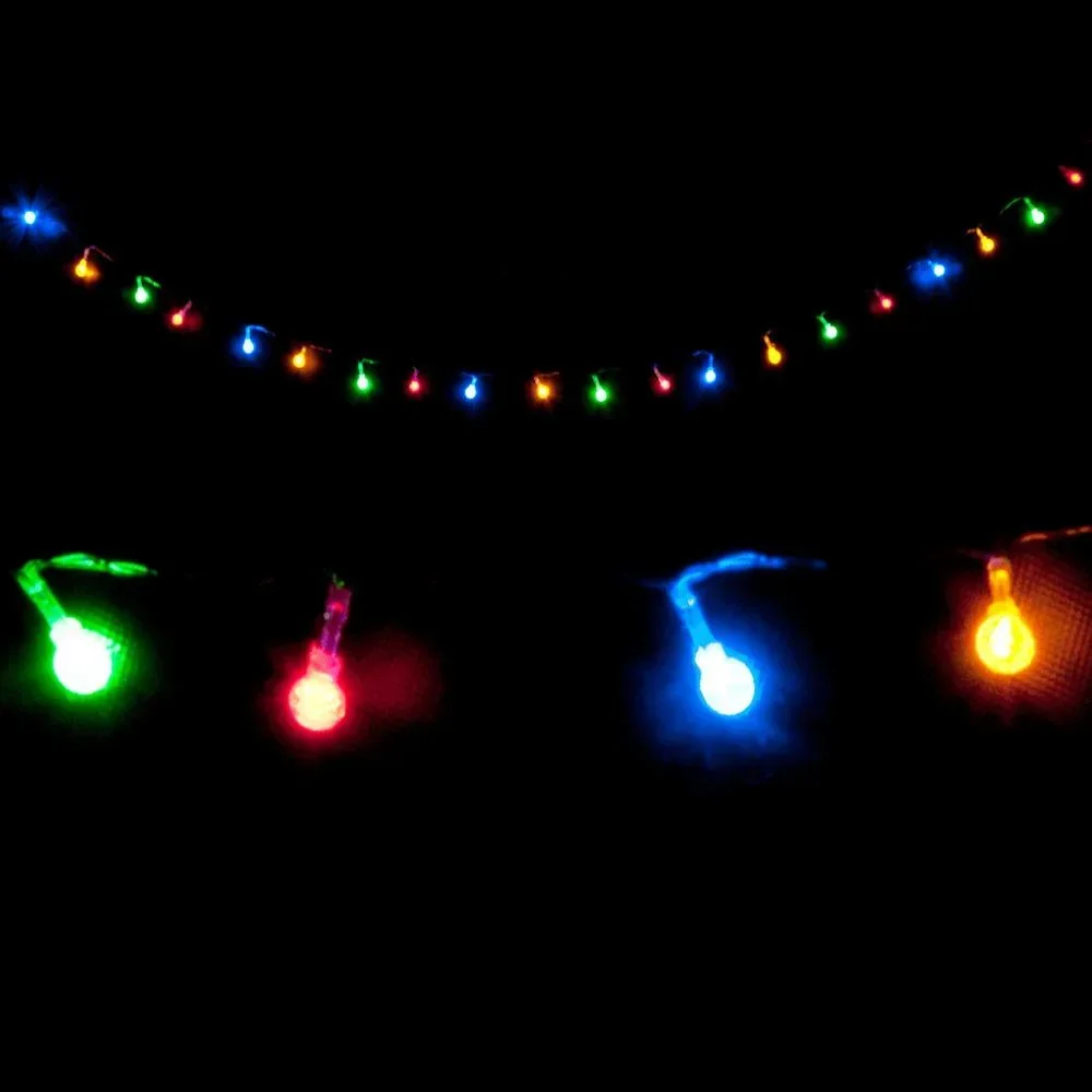 LED light chain in the shape of a Christmas ball
