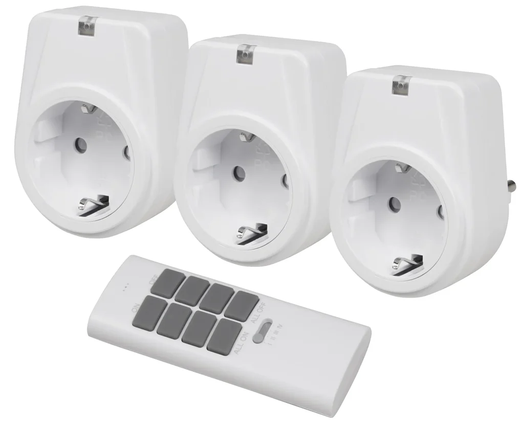Set of 3 wireless sockets with remote control