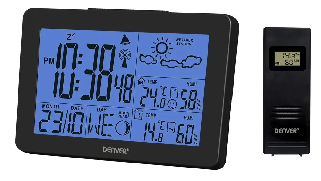 Weather station with radio clock including outdoor sensor