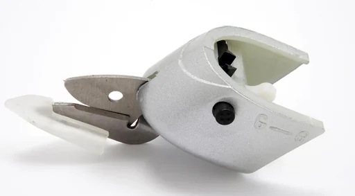 "Replacement head for 3.6V cordless scissors image"