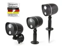 Battery-operated LED outdoor light with PIR motion detection