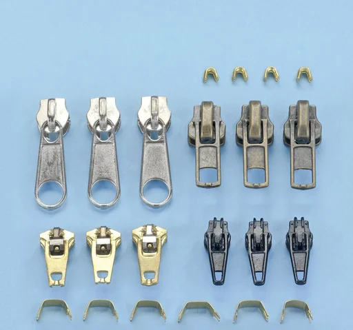 "Zipper repair kit, 22 pieces image"