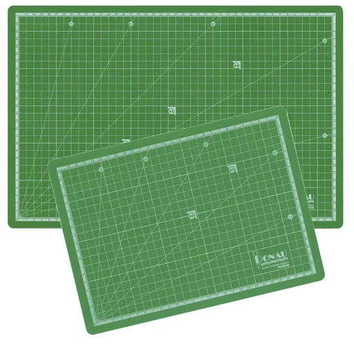 "Cutting mat in size A3, approx. 450 x 300 x 3 mm, color: green image"
