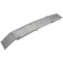 Foldable loading ramp