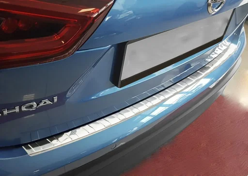 "Stainless steel loading sill protector for Nissan Qashqai - built 3/2017 > image"
