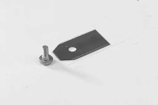 "Blades and screws for robotic lawnmowers, 1-hole, 18 pieces image"