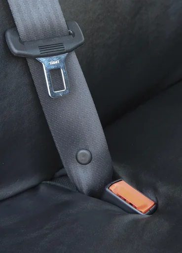 "Fitted seat covers Iveco Daily IV for single seat and double bench in front made of artificial leather from model year 2006 to 08/2011 image"
