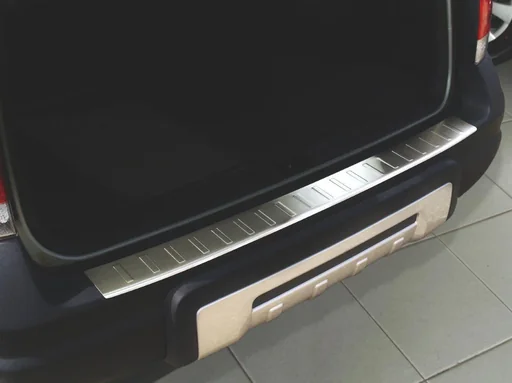 "Stainless steel loading sill protection VOLVO XC-70 built from 2004-2007 image"
