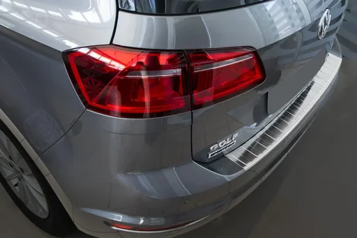 "Stainless steel loading sill protection for VW Sportsvan - built from 2014 > image"