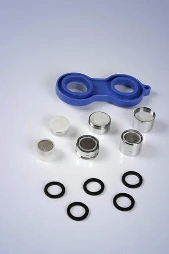 "11-piece faucet water saving set image"