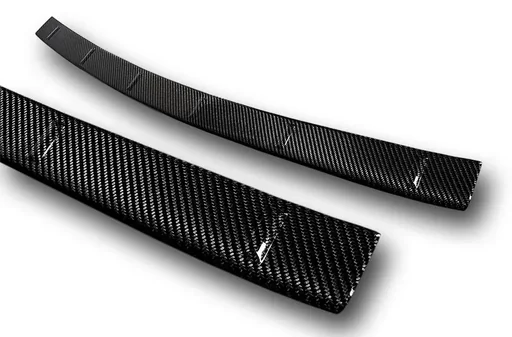 "Falcon Premium Line Real Carbon Loading Sill Protector, Mercedes GLE II V167, 2019>. An elegant and sporty design. image"