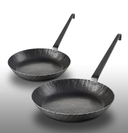 "Wrought iron frying pan, with high rim and hooked handle, Ø 24 x 4 cm image"