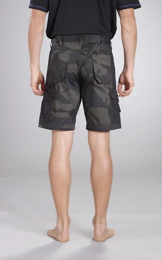 "Work shorts color camouflage, size 48 image"