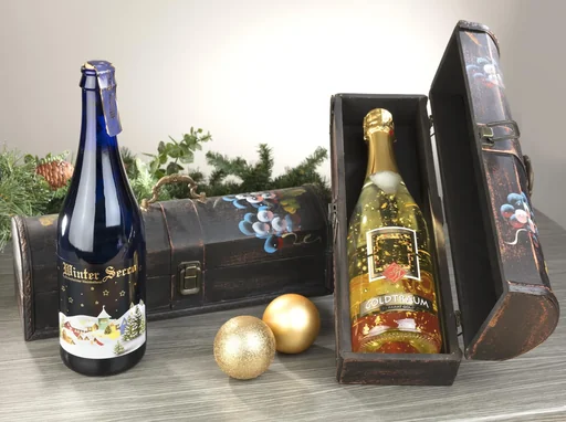 "Wooden gift box with handle and 1 bottle of Winter Secco, 750 ml image"