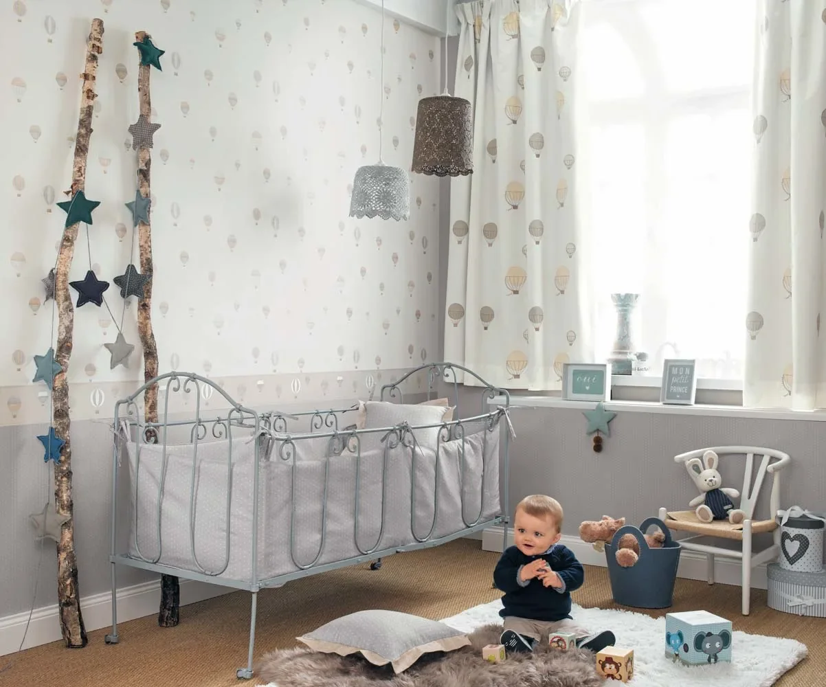 "Casadeco My Little World behang luchtballonnen bruin grijs blauw image"