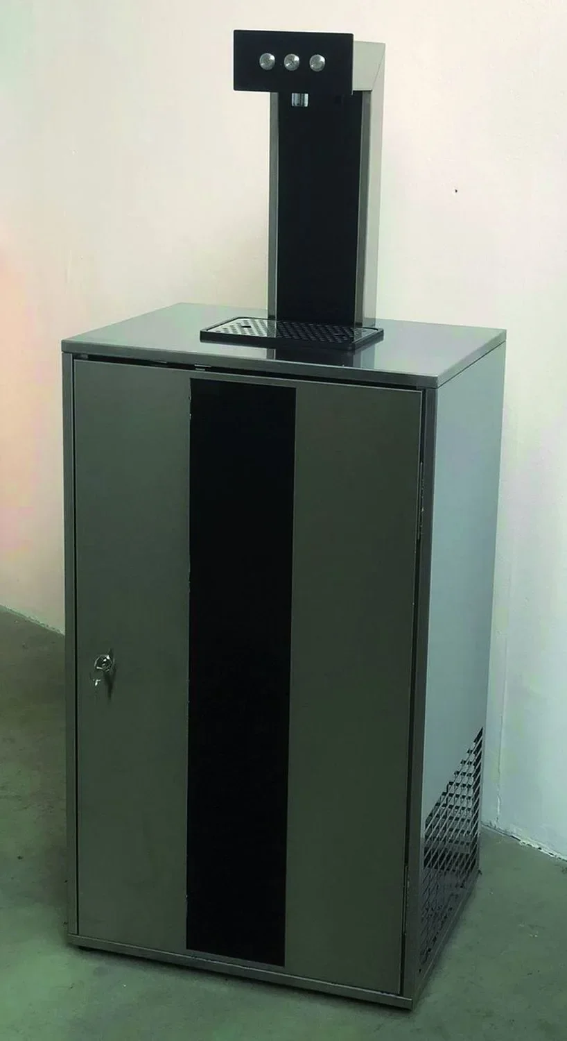 "Waterdispenser, bruiswater machine, sodamaker, carbonator - SPOT 50, zelfstandig apparaat, spin UV-LED, zwart image"