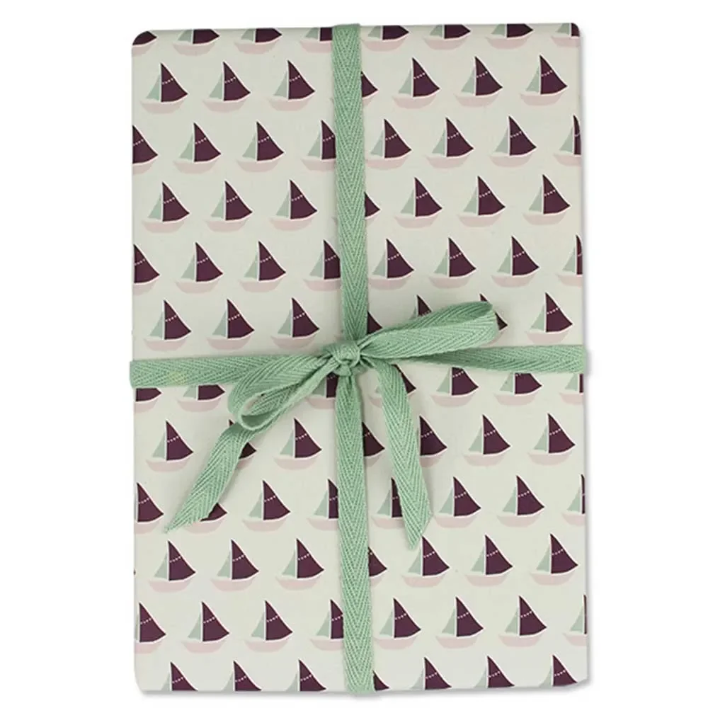"Ava & Yves inpakpapier shuttle aubergine roze image"