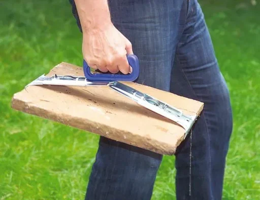 "Plate lifter - simply grabs everything image"