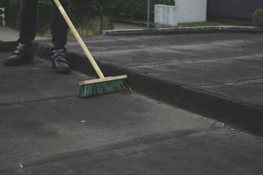 "Roof elastic (liquid waterproofing), 5 kg bucket for the roof image"