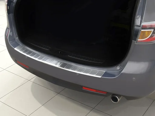 "Loading sill protection Mazda 6 station wagon built 2008-2012 / stainless steel image"
