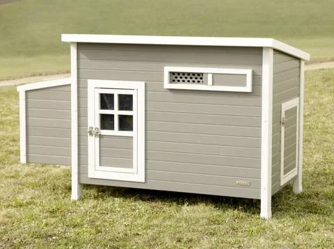 "Eco-plastic coop "Barney" for chickens - UV and weather resistant image"