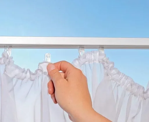 "Curtain clicks, 200 pieces & laundry net FREE image"