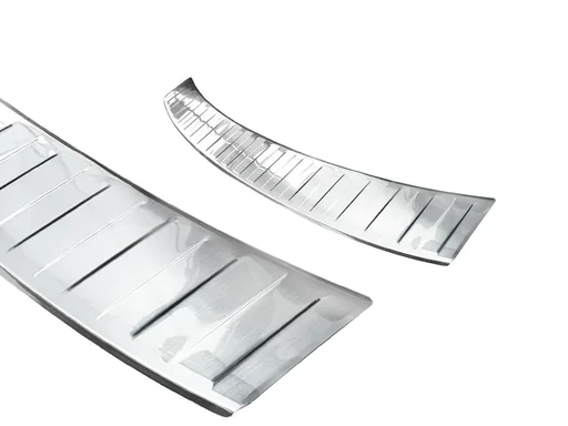 "Stainless steel loading sill protector, Skoda SCALA, 2019>. OEM quality, brushed, soft, deburred edges. image"