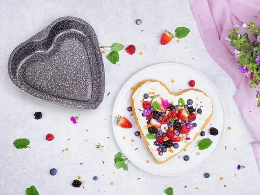 "Heart baking pan Granito with book sheet cake image"