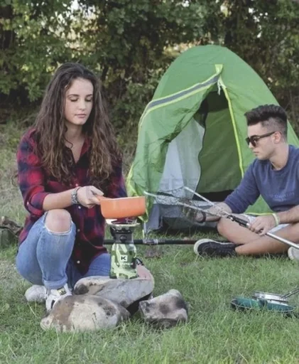 "Stainless steel camping gas burner with piezo ignition - 1 burner + 2 gas canisters image"