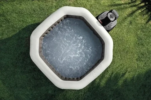 "SPA rectangle with bubbles & jets image"