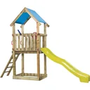 Lizzy play tower